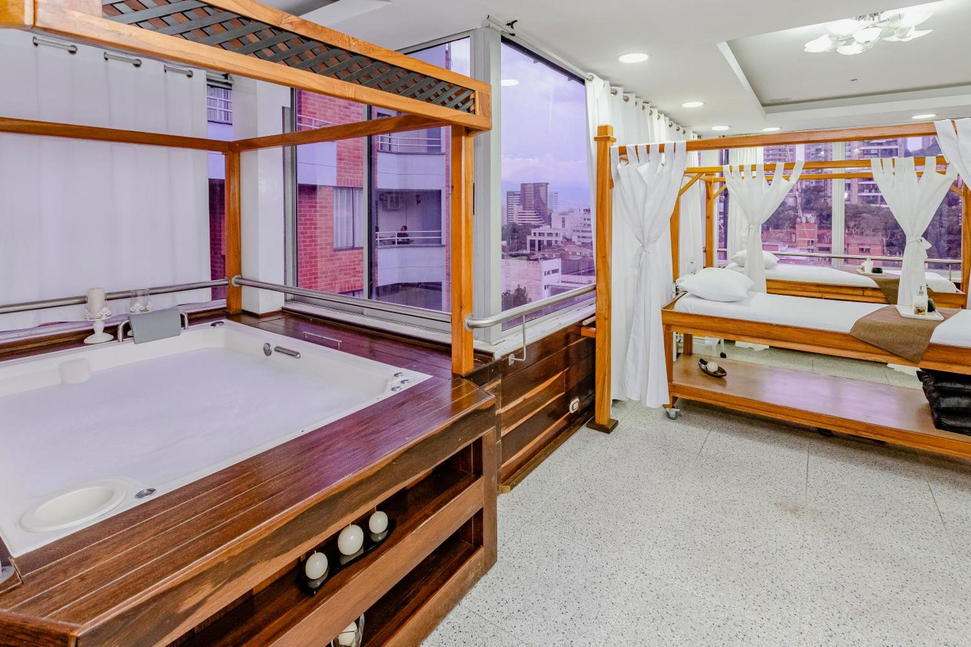 Hotel Du Parc Medellín Esterno foto